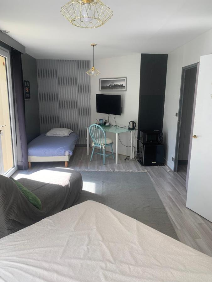 Chambre D'Hotes Le Prieure Gommerville Εξωτερικό φωτογραφία